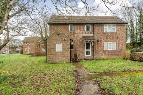 undefined, Hawkwell, Fleet GU52