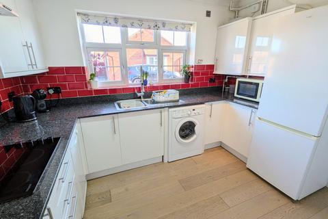 2 bedroom bungalow for sale, Litchfield Close, Clacton-on-Sea