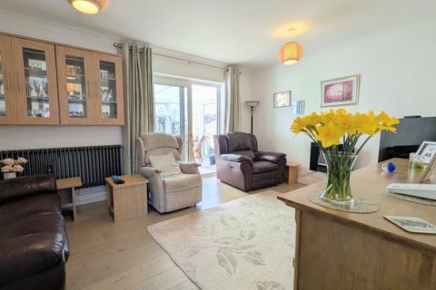 2 bedroom bungalow for sale, Litchfield Close, Clacton-on-Sea