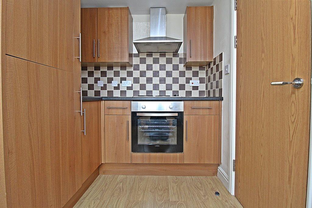 Kitchen (2)