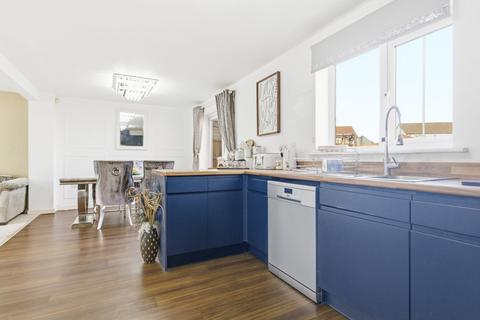 5 bedroom detached house for sale, Hunton Road, Oulton