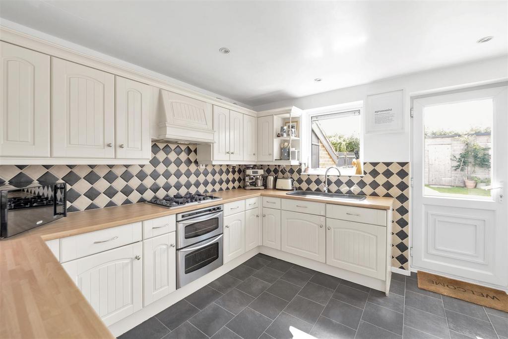36 Ashwell-park-04.jpg