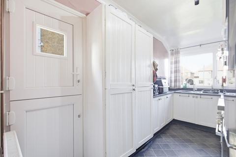 3 bedroom semi-detached house for sale, Waveney Crescent, Lowestoft