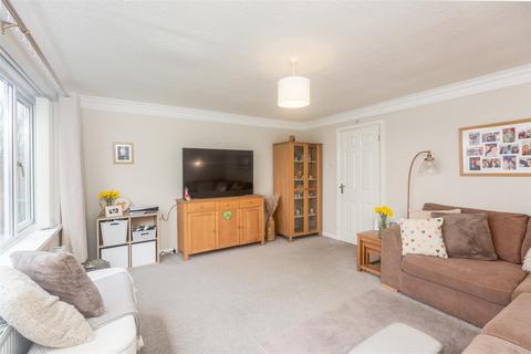 4 bedroom detached house for sale, Heol Treffynnon, Parc Gwernfadog, Swansea