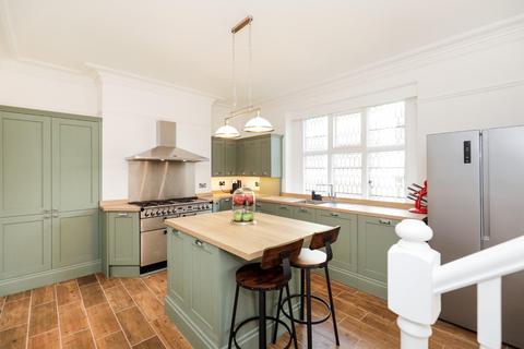 2 bedroom apartment for sale, Springfield Avenue, Harrogate, HG1 2HR