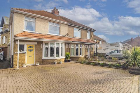 3 bedroom house for sale, Thornton Crescent, Morecambe LA4