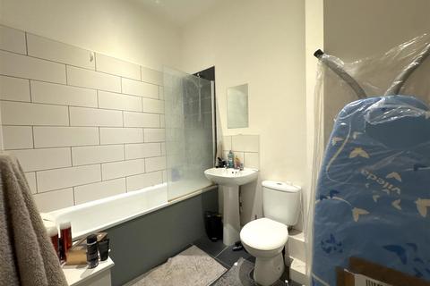 undefined, Vicarage Farm Road, Peterborough PE1