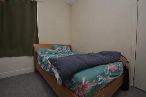 undefined, Western Road, Aldershot GU11