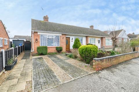 2 bedroom semi-detached bungalow for sale, Dixon Drive, LOWESTOFT