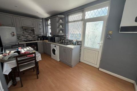 undefined, West Avenue, Stalybridge SK15