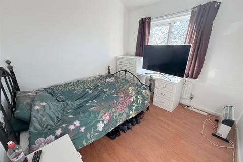 undefined, West Avenue, Stalybridge SK15