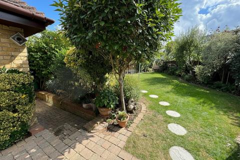 4 bedroom detached house for sale, Magnolias, Billericay CM11