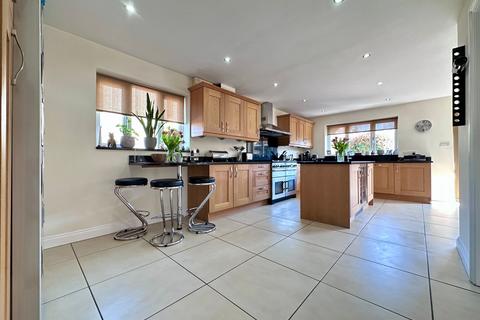 4 bedroom detached house for sale, Magnolias, Billericay CM11