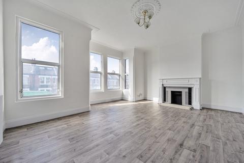 3 bedroom flat for sale, Clive Road, West Dulwich, London, SE21