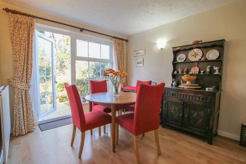 3 bedroom terraced house for sale, Lime Close, Wokingham, RG41