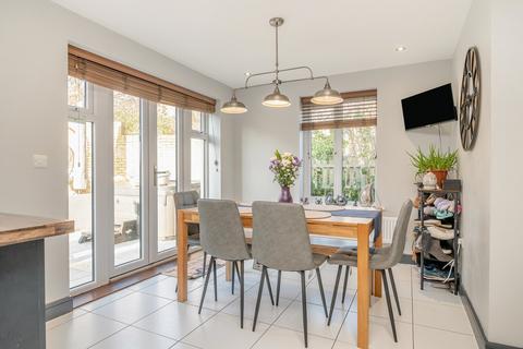 4 bedroom detached house for sale, Rhodfar Eos, Pontrhydyrun, Cwmbran