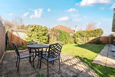 undefined, Robert Close, Hersham, Surrey, KT12