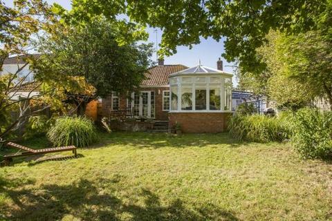3 bedroom detached house to rent, Rodney Avenue, Tonbridge, TN10