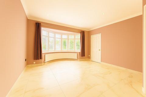 3 bedroom detached house to rent, Rodney Avenue, Tonbridge, TN10