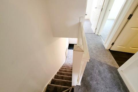 3 bedroom terraced house to rent, Brightsmith Way, Manchester, M27