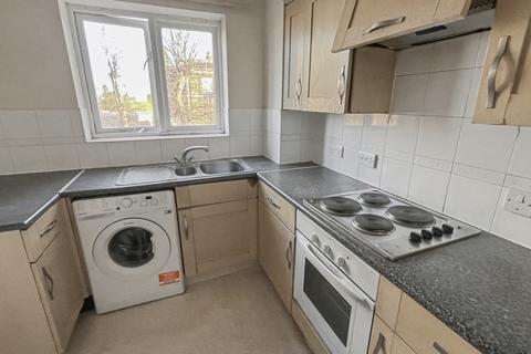 2 bedroom flat for sale, Churchill Court, Rushgrove Street, London, SE18 5DN