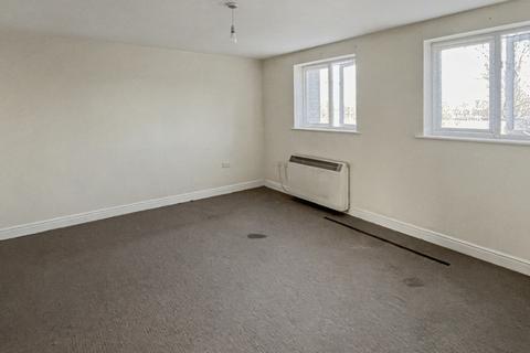 2 bedroom flat for sale, Churchill Court, Rushgrove Street, London, SE18 5DN