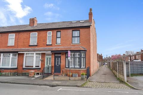 Harcourt Road, Sale, Greater Manchester, M33