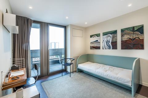 3 bedroom apartment to rent, St Leonards Road London E14