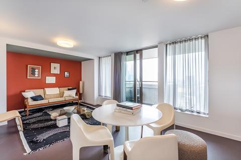 3 bedroom apartment to rent, St Leonards Road, Bow, E14