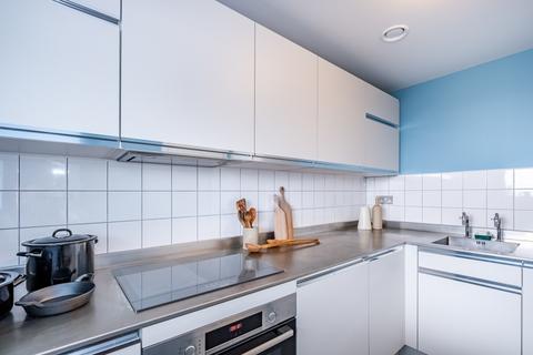3 bedroom apartment to rent, St Leonards Road, Bow, E14