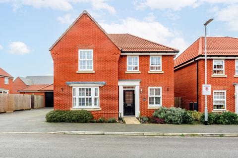 4 bedroom detached house for sale, Davies Drive, Cringleford