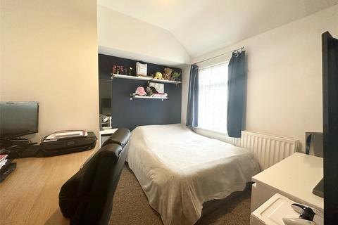 3 bedroom terraced house for sale, Broomfield Road, Swanscombe, Kent, DA10