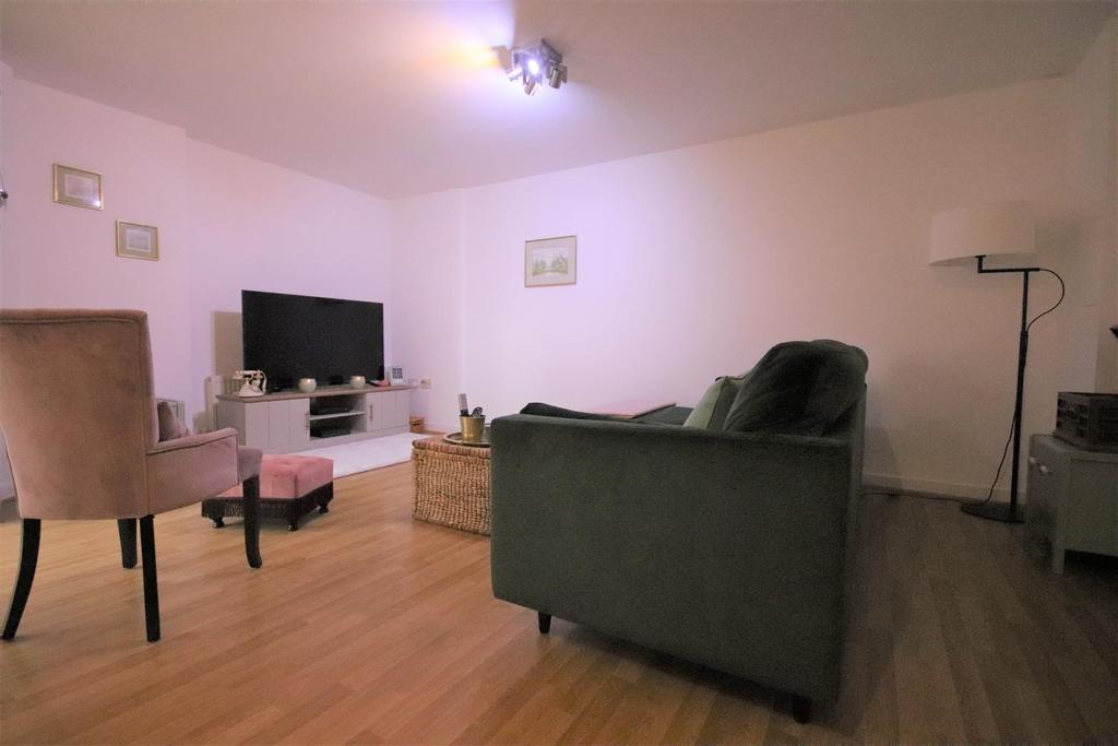 LOUNGE NEW 2.jpg