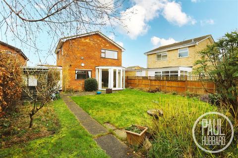 3 bedroom detached house for sale, Chichester Drive, Oulton Broad, NR33