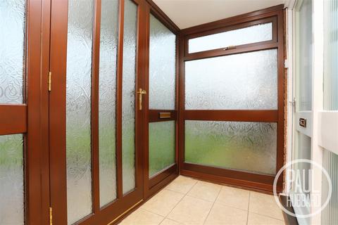 3 bedroom detached house for sale, Chichester Drive, Oulton Broad, NR33