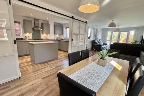 3 bedroom detached house for sale, Blaby, Leicester LE8