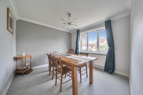 4 bedroom detached house for sale, Bishopdale Drive, Collingham, Wetherby