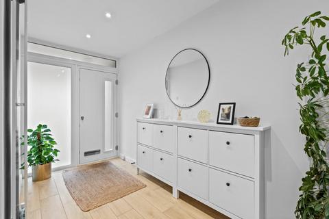undefined, Upper Holly Walk, Royal Leamington Spa