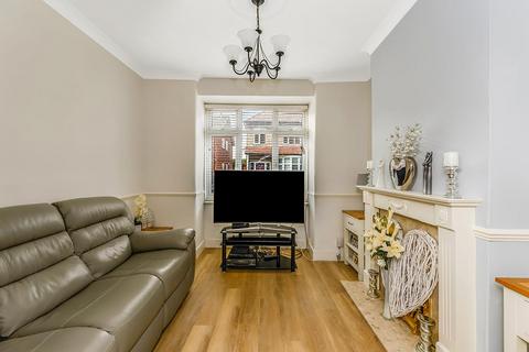 3 bedroom house for sale, Chivers Road, Chingford