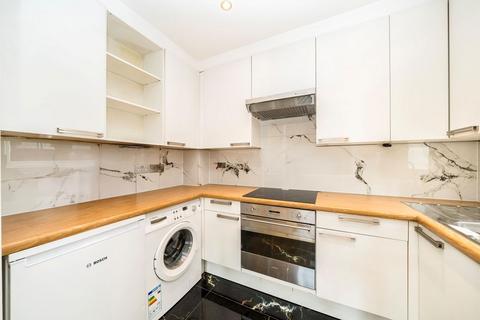 1 bedroom flat to rent, Cedar Close, London SE21