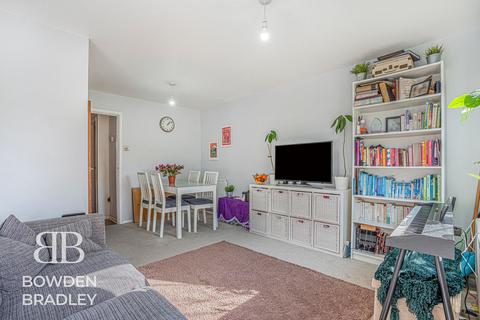 2 bedroom terraced house for sale, Wickets Way, Hainault, IG6