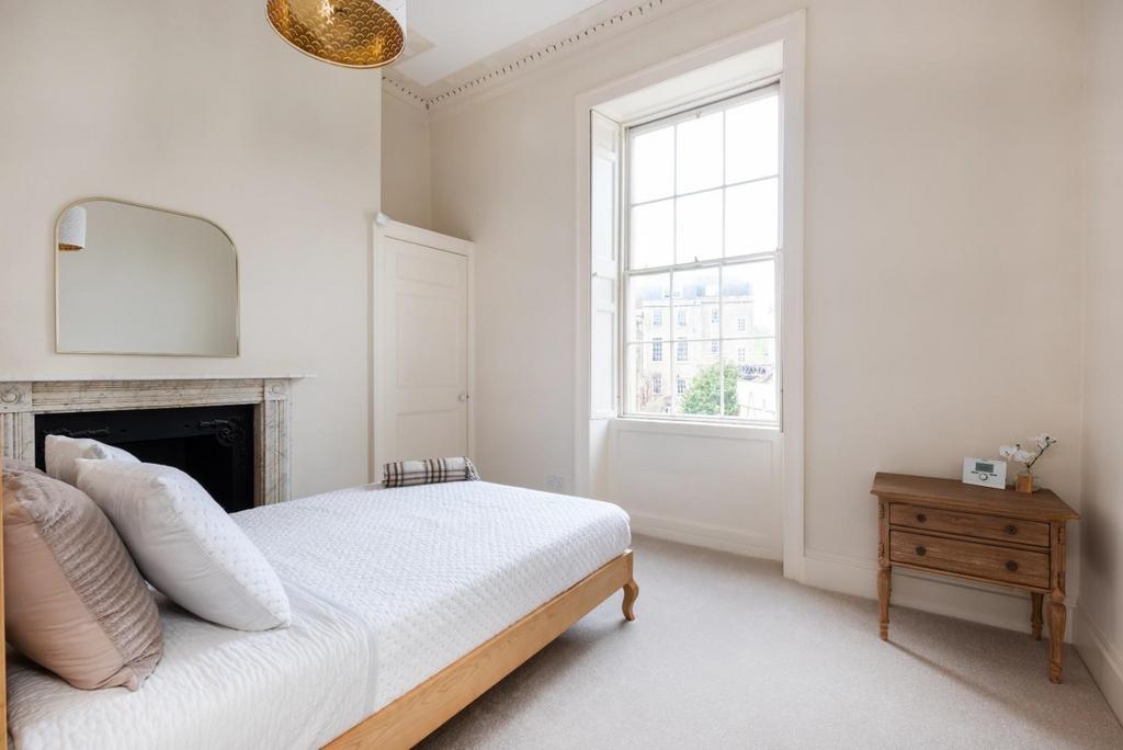 First Floor Flat, 3 Bedford Street, Bath BA1 6 AD-9