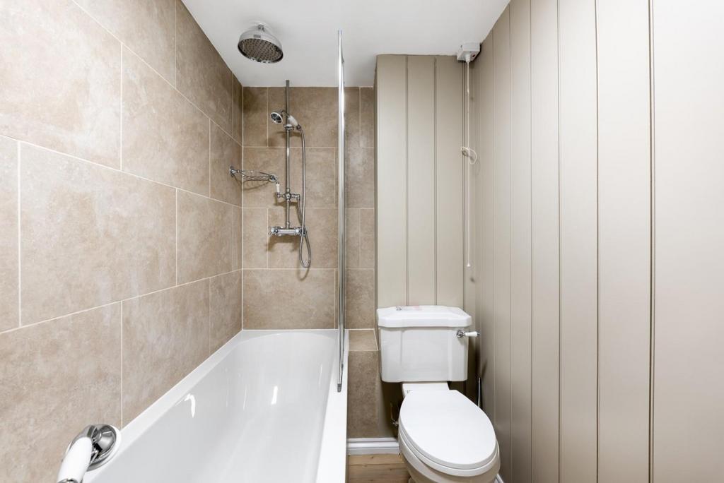 First Floor Flat, 3 Bedford Street, Bath BA1 6 AD-8