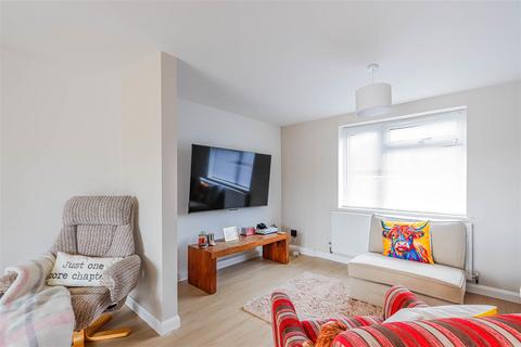3 bedroom terraced house for sale, Castle Road, Rhoose, Barry