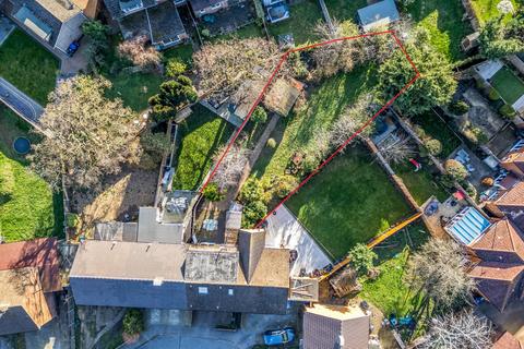4 bedroom terraced house for sale, Catherine Close, Byfleet, West Byfleet, KT14