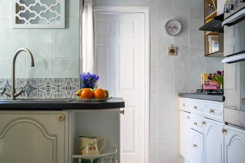4 bedroom terraced house for sale, Catherine Close, Byfleet, West Byfleet, KT14