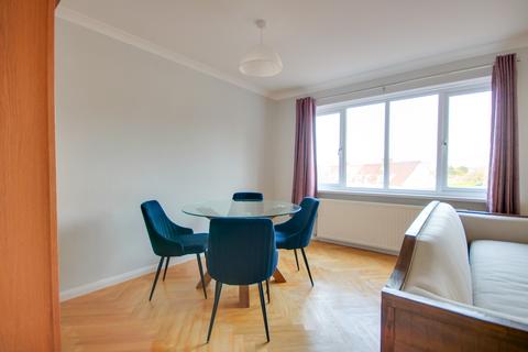 undefined, WEST END! SOUGHT AFTER VILLAGE LOCATION! CHAIN FREE