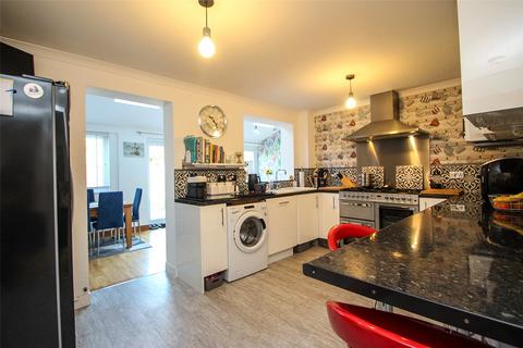 4 bedroom semi-detached house for sale, Bowcombe, Netley Abbey, Southampton, Hampshire, SO31