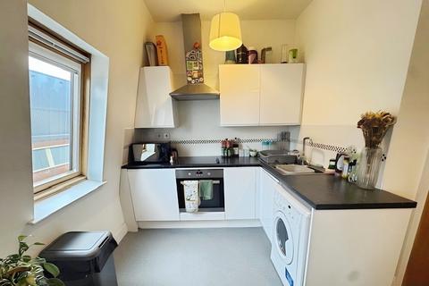 1 bedroom apartment to rent, Warple Way, London, W3