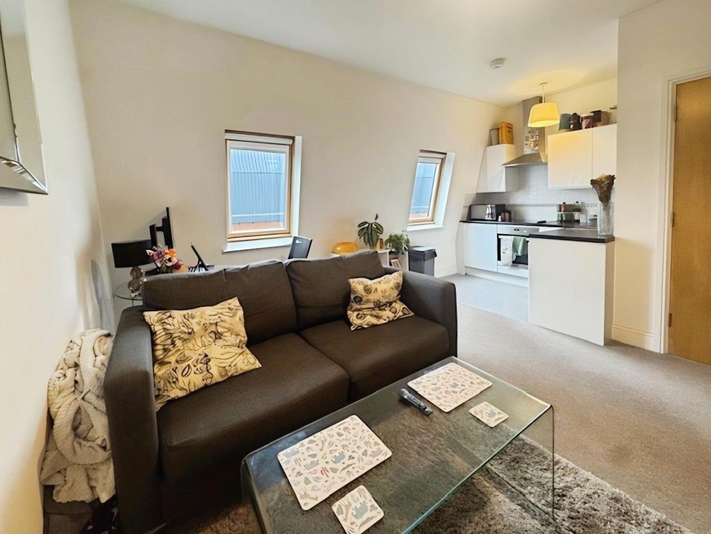 Reception/Kitchen